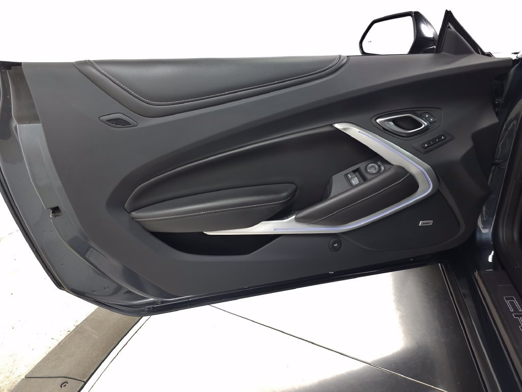 Used 2023 Chevrolet Camaro SS RWD image 13
