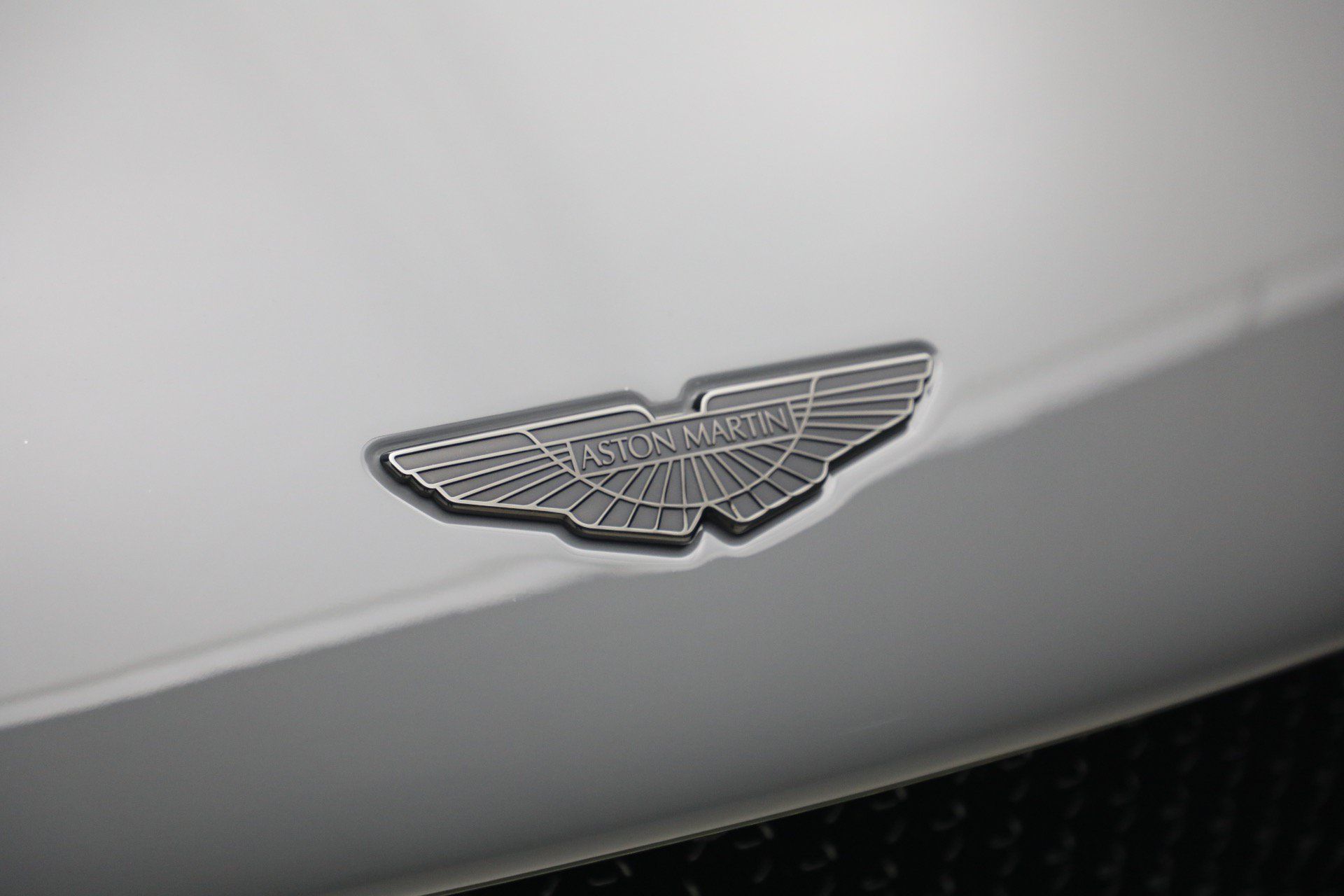 Used 2023 Aston Martin DBS Coupe RWD image 13