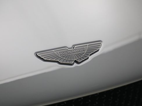 Used 2023 Aston Martin DBS Coupe RWD image 13
