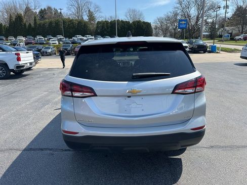 Used 2022 Chevrolet Equinox LS w/ LS Convenience Package image 7