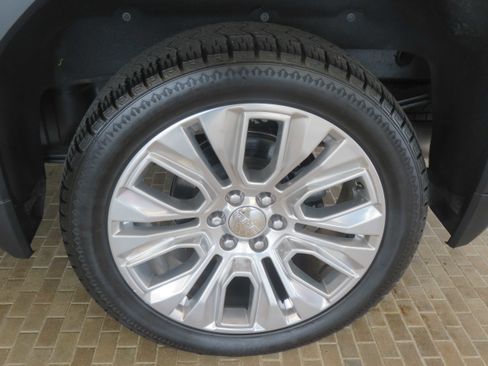 Used 2022 GMC Sierra 1500 Denali w/ Denali Premium Package image 8