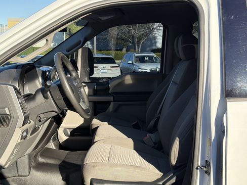 Used 2019 Ford F250 XLT w/ XLT Value Package image 24