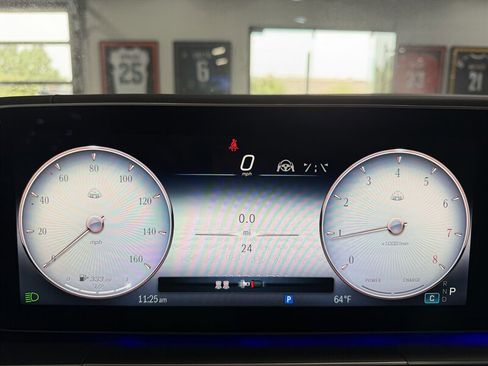 Used 2026 Mercedes-Benz Maybach GLS 600 4MATIC image 12