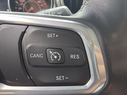 Used 2020 Jeep Gladiator Overland w/ LED Lighting Group AWD/4WD image 40
