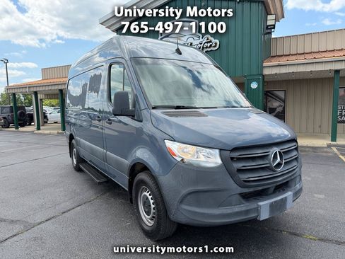 Used 2019 Mercedes-Benz Sprinter 144 image 1