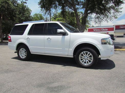Used 2014 Ford Expedition Limited w/ Equipment Group 301A RWD image 13