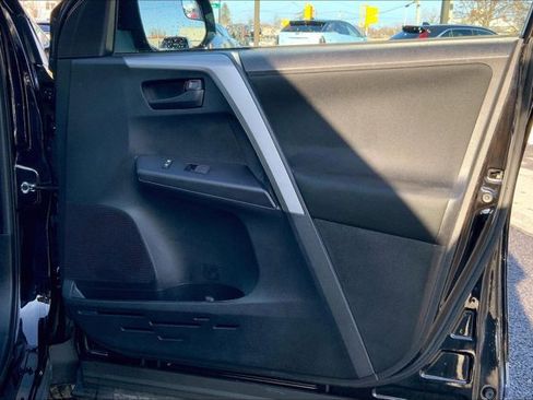 Used 2018 Toyota RAV4 LE w/ All Weather Liner Package image 23