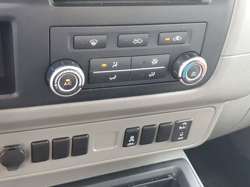 Used 2019 Nissan NV 1500 SV RWD image 23