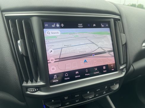 Used 2022 Maserati Levante GT image 24