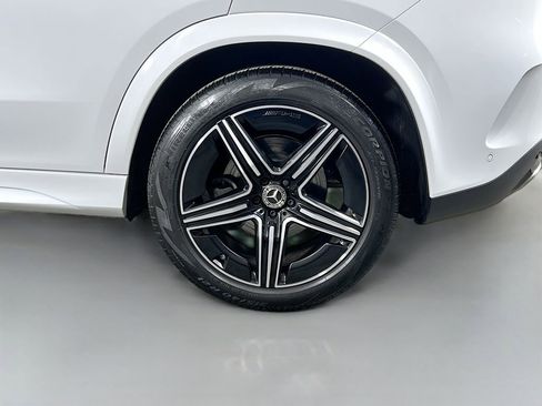 Used 2024 Mercedes-Benz GLE 580 4MATIC image 33