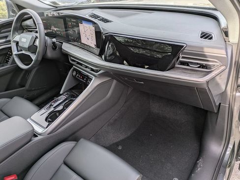 New 2025 Audi Q5 Premium Plus AWD/4WD image 24