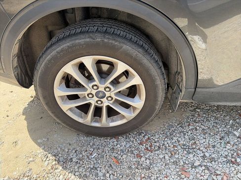 Used 2020 Ford Escape SE FWD image 13
