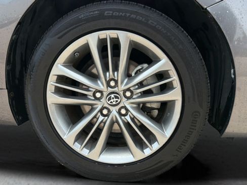 Used 2017 Toyota Camry SE FWD image 23