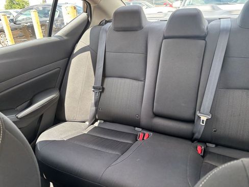 Used 2025 Nissan Altima 2.5 SV image 39