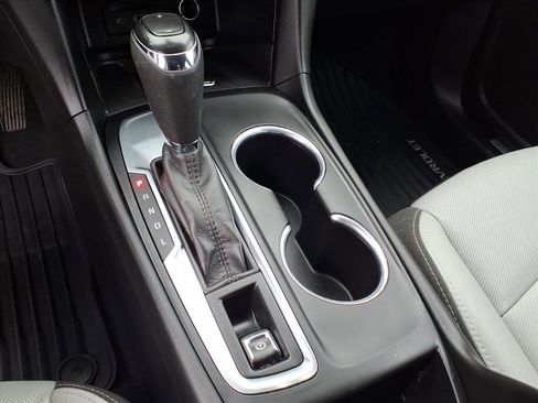 Used 2020 Chevrolet Equinox Premier image 16