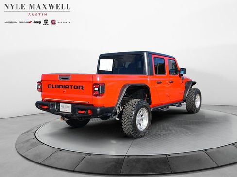 Used 2022 Jeep Gladiator Rubicon w/ LED Lighting Group AWD/4WD image 16