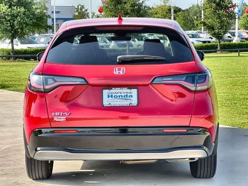 Certified 2025 Honda HR-V EX-L image 6