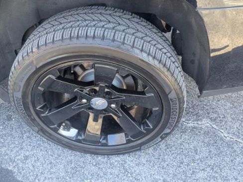 Used 2015 Cadillac Escalade Premium image 10