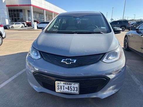 Used 2021 Chevrolet Bolt LT image 3