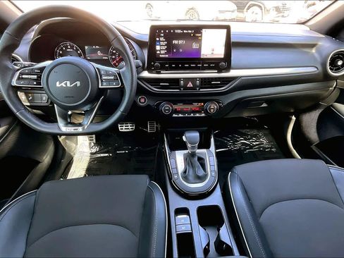 Used 2024 Kia Forte GT-Line image 15