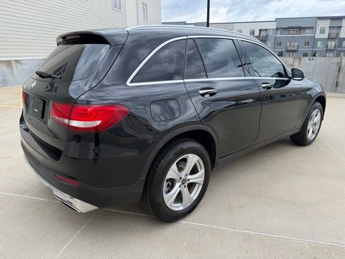 Used 2017 Mercedes-Benz GLC 300 image 3