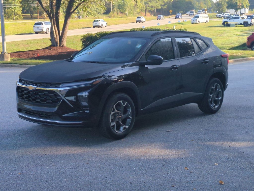 New 2026 Chevrolet Trax LT w/ LT Convenience Package FWD image 10