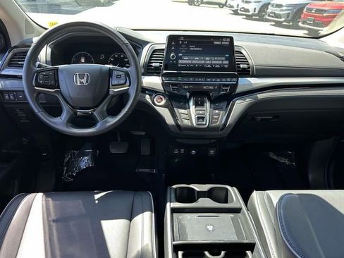 Certified 2025 Honda Odyssey Touring image 13
