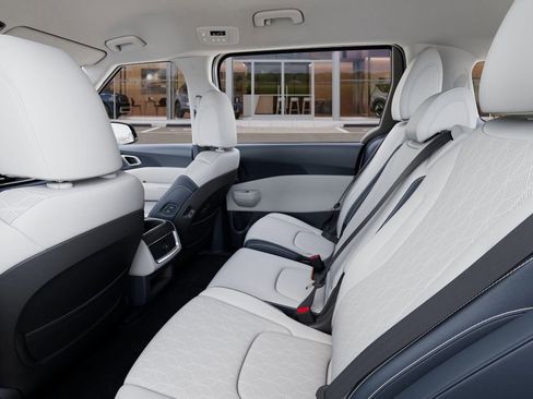New 2025 Kia Carnival EX FWD image 18