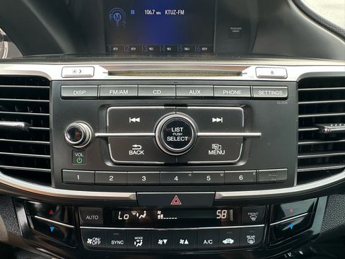 Used 2017 Honda Accord LX image 39
