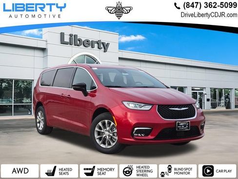 New 2026 Chrysler Pacifica Select AWD/4WD image 1