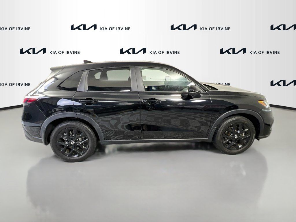 Used 2024 Honda HR-V Sport image 8