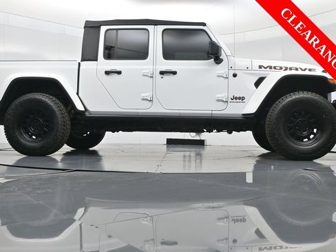Used 2023 Jeep Gladiator Mojave w/ Trailer Tow Package image 50