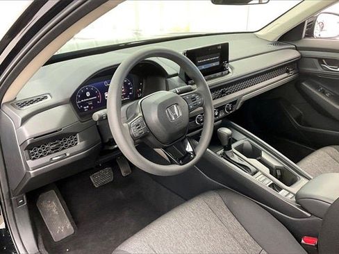Certified 2025 Honda Accord LX image 16