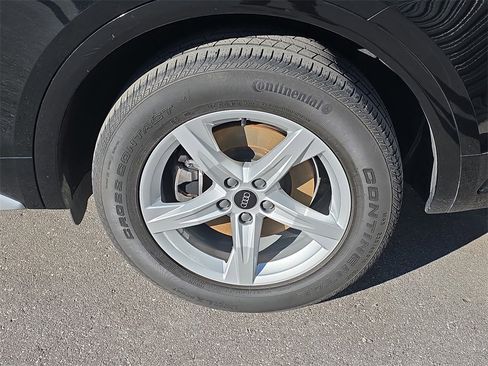 Used 2022 Audi Q5 2.0T Premium w/ Convenience Package image 11