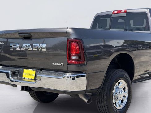 Used 2025 RAM 2500 Tradesman AWD/4WD image 10