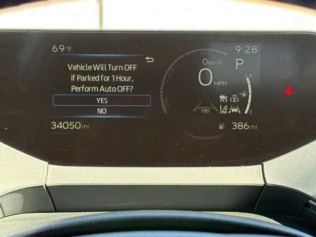 Certified 2024 Toyota Prius LE FWD image 16