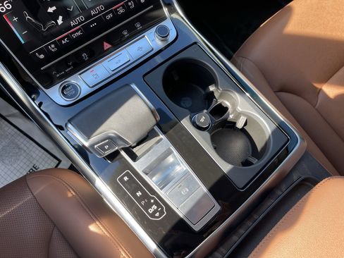 Used 2023 Audi Q7 3.0T Prestige image 14