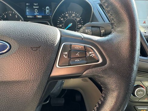 Used 2018 Ford Escape Titanium w/ Ford Safe & Smart Package image 21