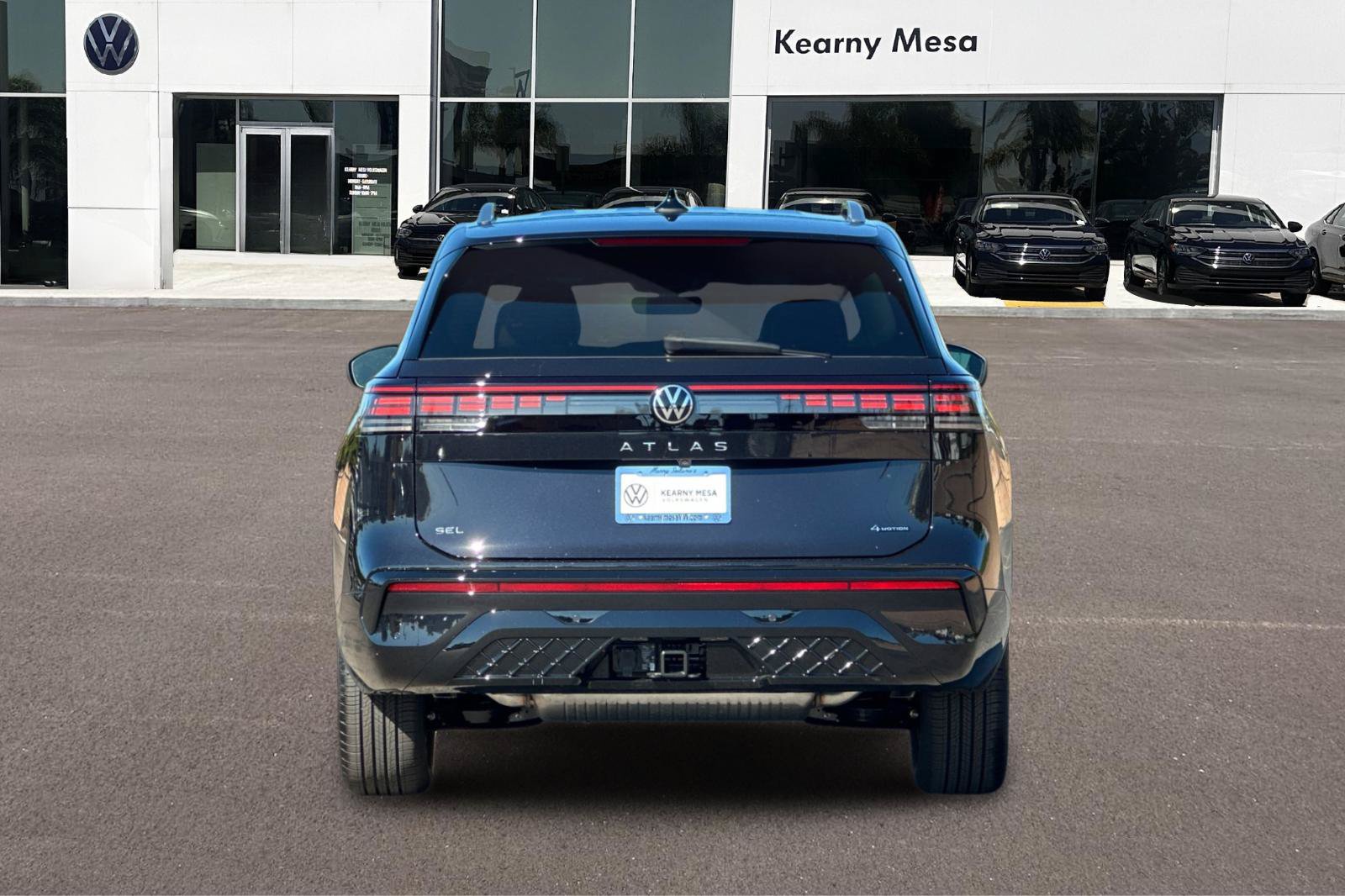 New 2027 Volkswagen Atlas SEL R-Line AWD/4WD image 5