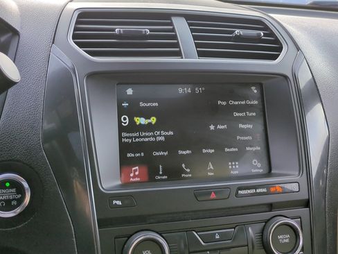 Used 2018 Ford Explorer XLT w/ Equipment Group 202A image 21