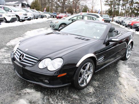 Used 2005 Mercedes-Benz SL 500 w/ AMG Sport Pkg image 2