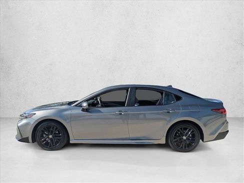 Certified 2025 Toyota Camry SE w/ Convenience Package image 8