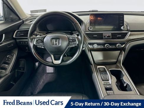 Used 2019 Honda Accord Touring image 23