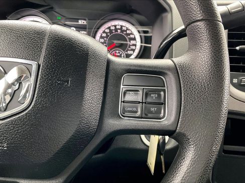 Used 2013 RAM 2500 Tradesman w/ Chrome Appearance Group image 21