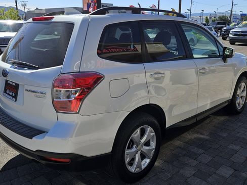 Used 2016 Subaru Forester 2.5i Premium AWD/4WD image 5