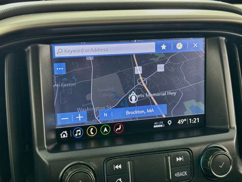 Used 2019 Chevrolet Colorado Z71 image 2