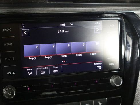 Used 2022 Volkswagen Passat 2.0T R-Line image 33