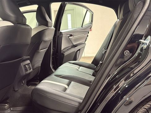Used 2026 Toyota Camry SE w/ Convenience Package image 15
