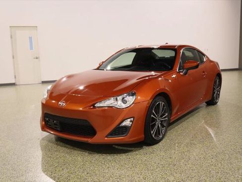 Used 2016 Scion FR-S RWD image 4