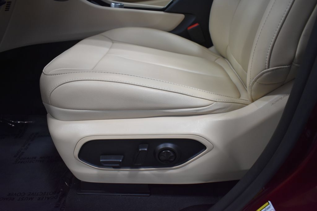 Used 2024 Jeep Grand Cherokee Limited RWD image 19